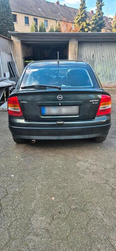 Gebraucht Opel Astra 101 PS (74 kW) 1998 Grün Kleinwagen