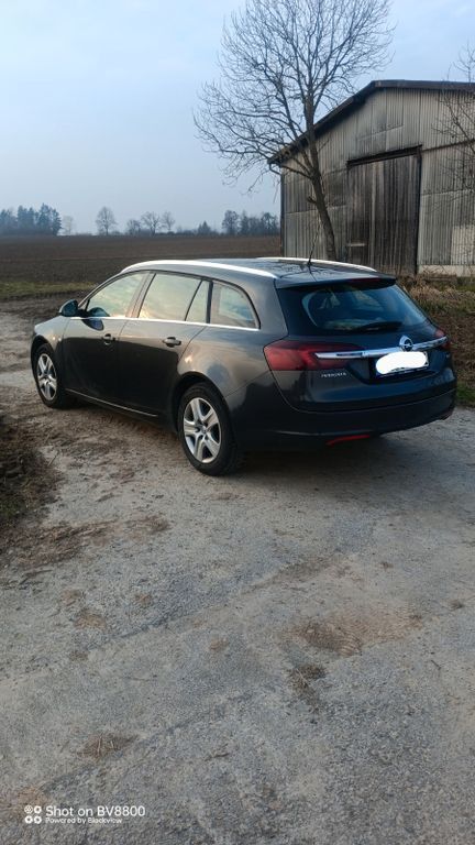 Grau Gebraucht 2015 Opel Insignia Edition Kombi | 8.600 € (Fairer Preis) - Bild 1/4