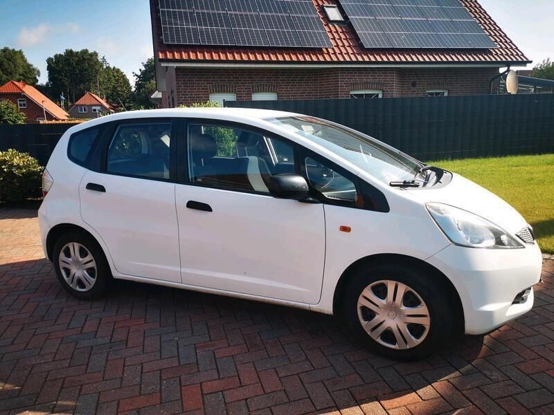 Weiß Gebraucht 2009 Honda Jazz Kleinwagen | 2.450 € (Fairer Preis) - Bild 1/4
