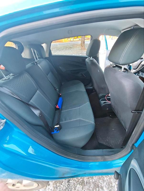 Gebraucht Ford Fiesta 97 PS (71 kW) 2009 Blau Kleinwagen