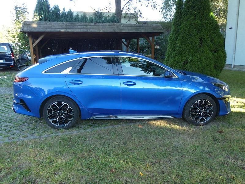 Gebraucht Kia ProCeed 140 PS (102 kW) 2024 Blau Kleinwagen