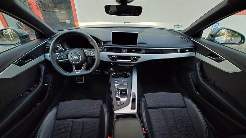 Gebraucht Audi A4 S-Line 190 PS (139 kW) 2017 Grau Kombi