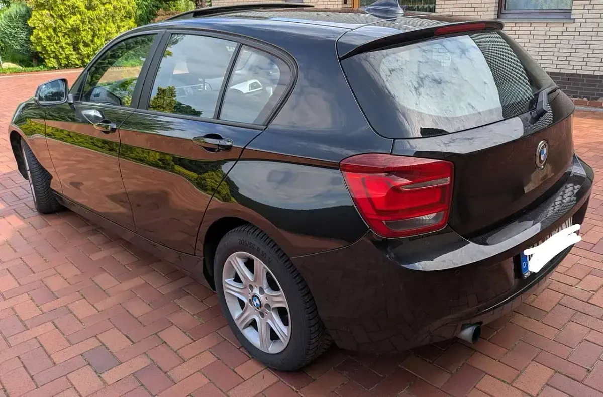 Gebraucht BMW 116 136 PS (100 kW) 2012 Schwarz Kleinwagen