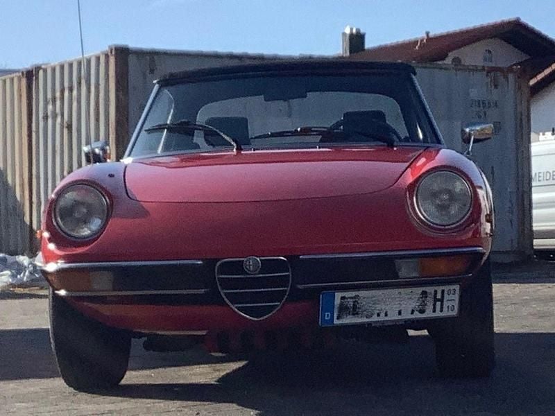 Gebraucht Alfa Romeo Spider 103 PS (75 kW) 1979 Rot Cabrio