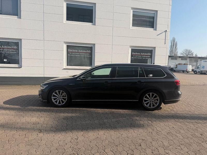 Gebraucht VW Passat R-line 239 PS (175 kW) 2016 Schwarz Kombi