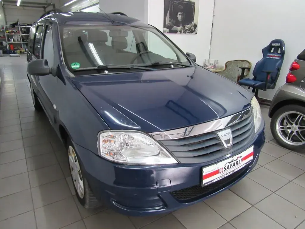 Gebraucht Dacia Logan MCV 87 PS (63 kW) 2010 Blau Kombi