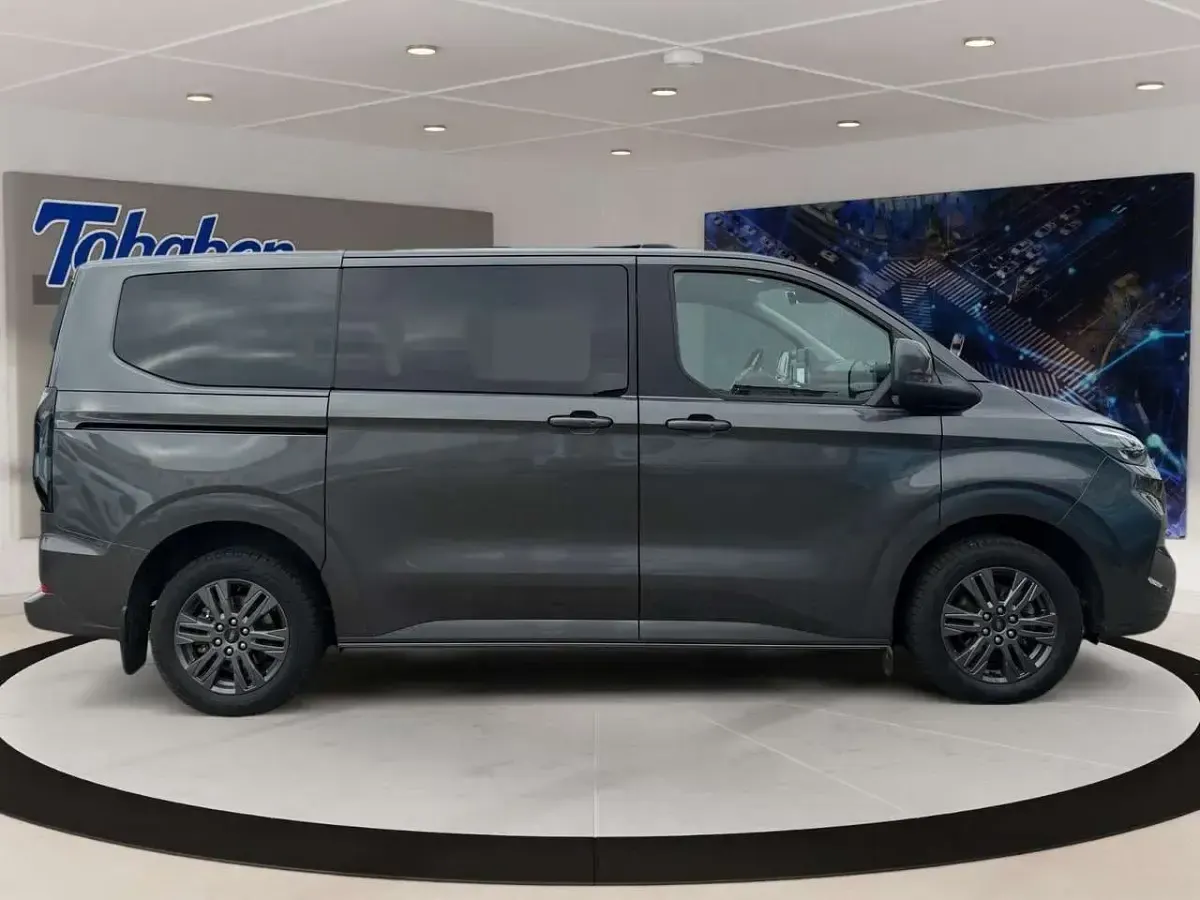 Gebraucht Ford Tourneo Custom S 136 PS (100 kW) 2025 Magneticgrau (metallic) Van