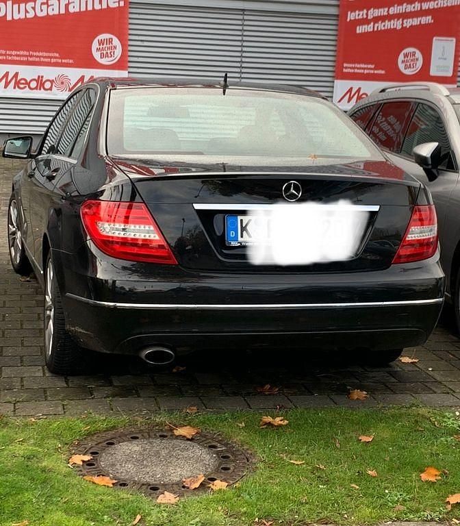 Gebraucht Mercedes 250 204 PS (150 kW) 2012 Schwarz Limousine