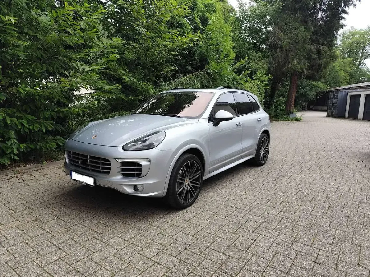 Gebraucht Porsche Cayenne S Diesel 385 PS (283 kW) 2016 Rhodiumsilbermetallic SUV