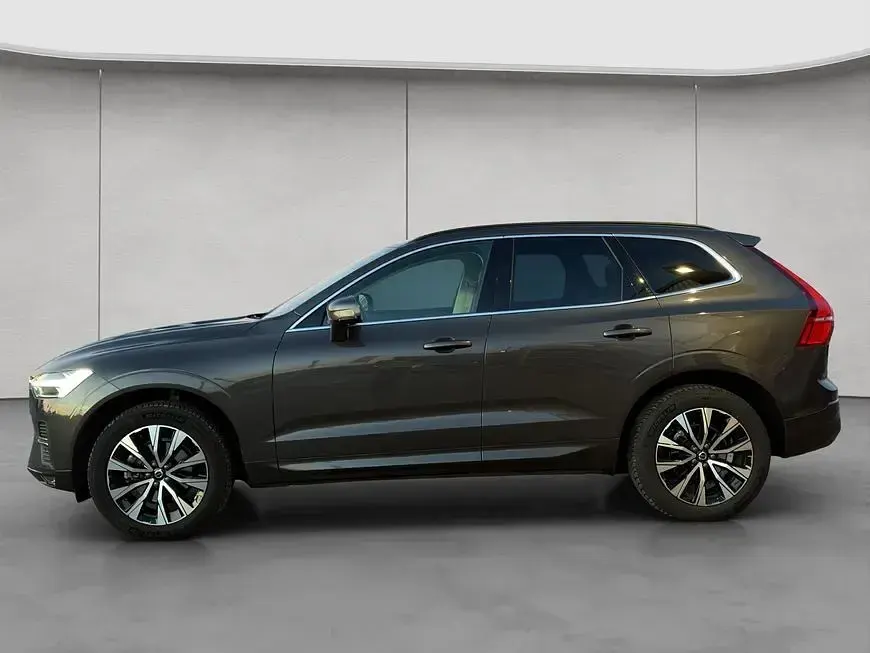 Gebraucht Volvo XC60 Core 250 PS (183 kW) 2024 Grau SUV