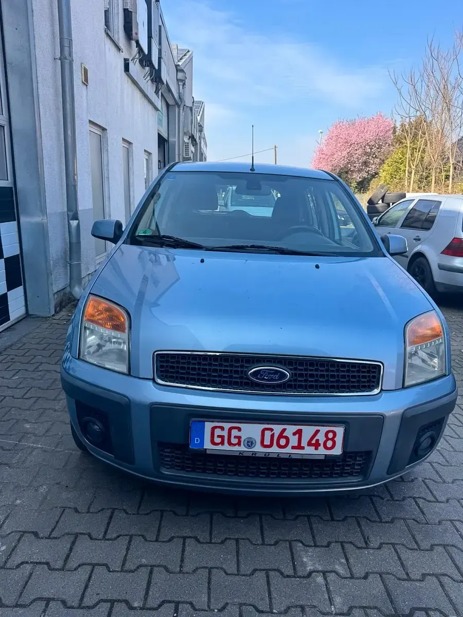 Gebraucht Ford Fusion 100 PS (73 kW) 2007 Blau Kleinwagen