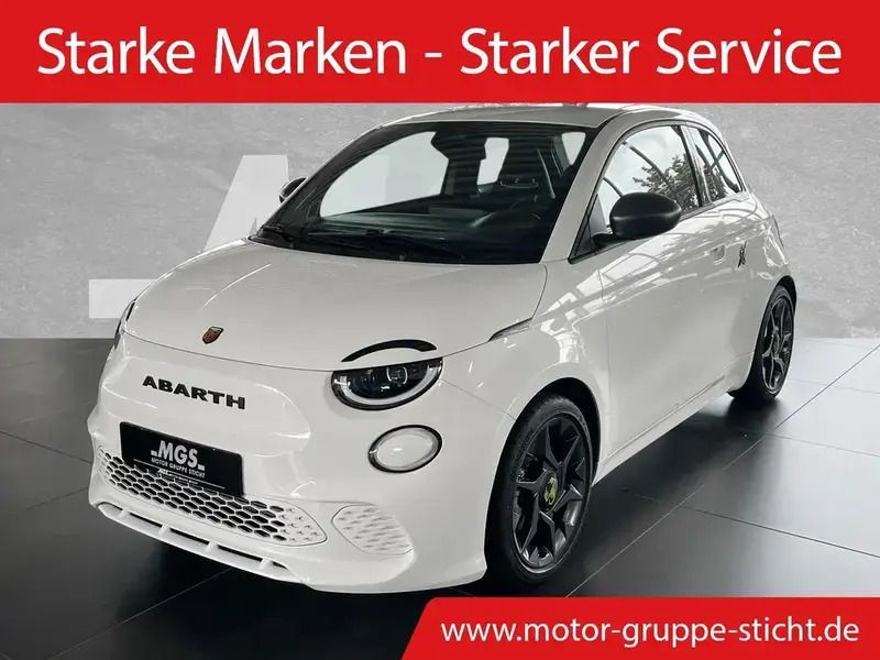 Weiß Gebraucht 2024 Abarth 500e Kleinwagen | 26.950 € (Fairer Preis) - Bild 1/4