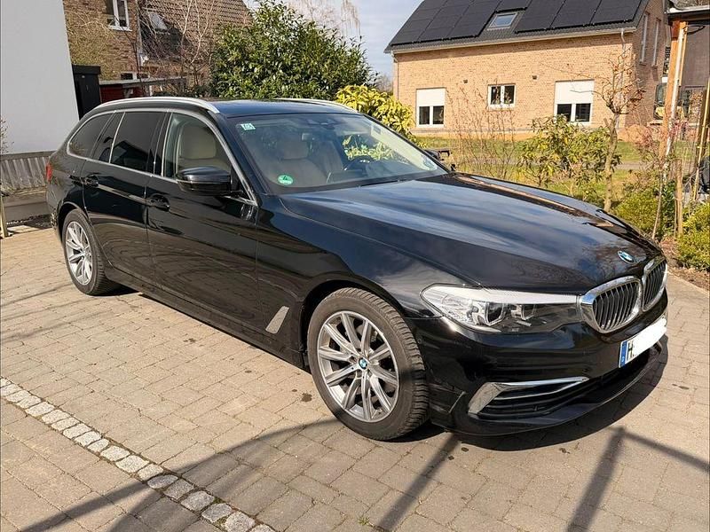Gebraucht BMW 520 Luxury Line 190 PS (139 kW) 2019 Schwarz Kombi