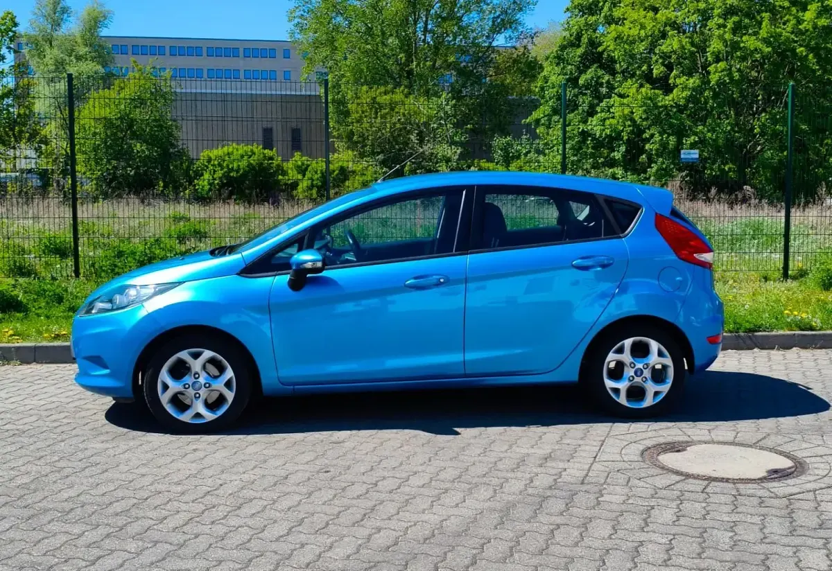 Gebraucht Ford Fiesta 82 PS (60 kW) 2012 Kleinwagen