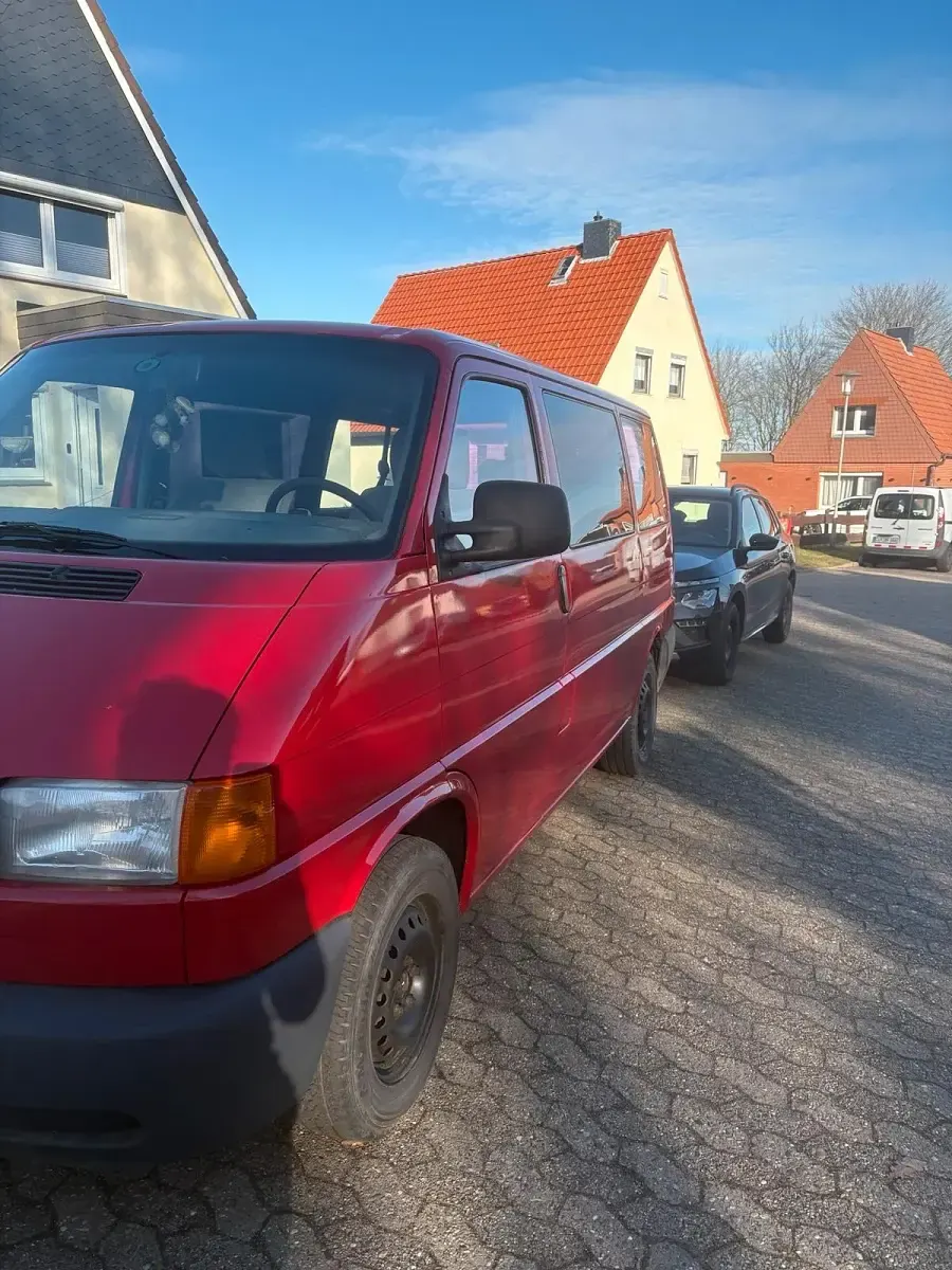 Gebraucht VW T4 84 PS (61 kW) 2000 Rot Van