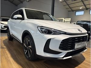 Neu MG ZS 197 PS (144 kW) 2026 Grün (emerald green) SUV