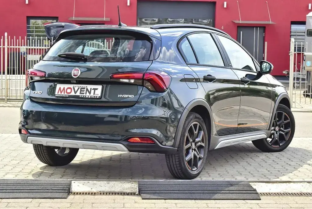Gebraucht Fiat Tipo Cross 131 PS (96 kW) 2023 Grün Limousine