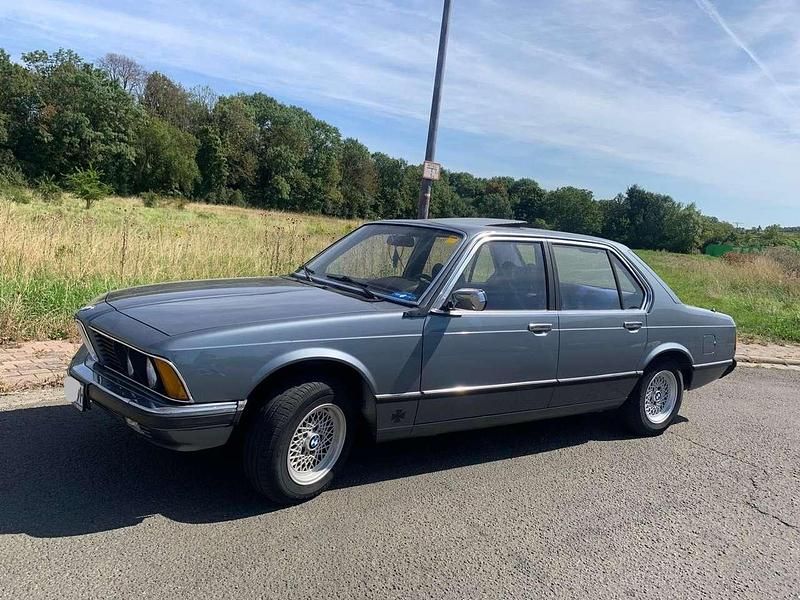 Blau Gebraucht 1981 BMW 728 Limousine | 14.000 € - Bild 1/4
