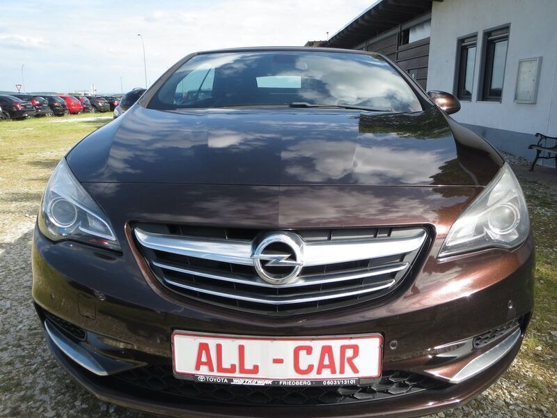 Gebraucht Opel Cascada Edition 120 PS (88 kW) 2013 Braun Cabrio