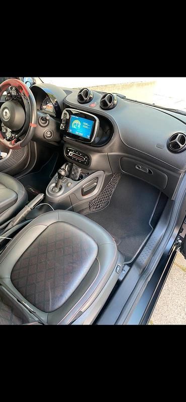 Gebraucht Smart ForTwo Coupé Brabus 72 PS (52 kW) 2019 Schwarz Coupé