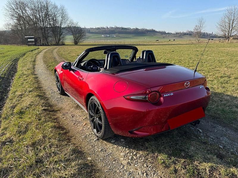 Gebraucht Mazda MX5 Selection 132 PS (97 kW) 2019 Rot Cabrio