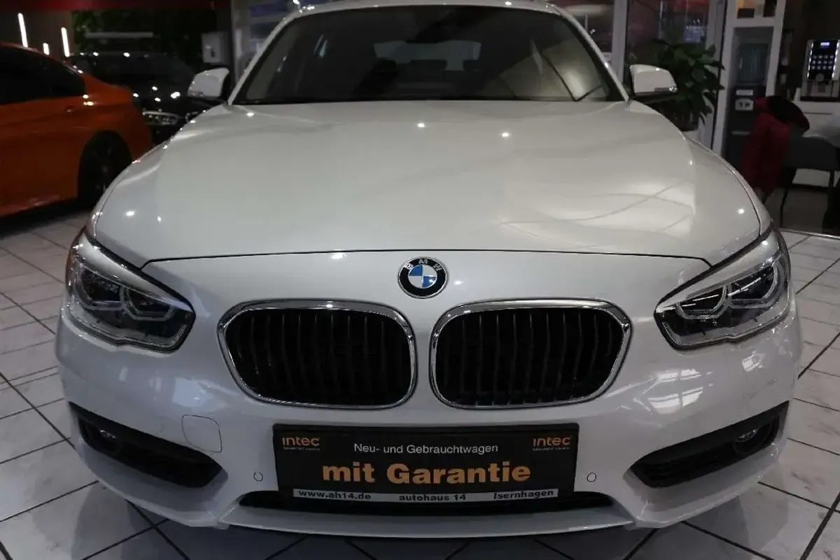 Gebraucht BMW 116 Sport Line 109 PS (80 kW) 2019 Weiß Kleinwagen