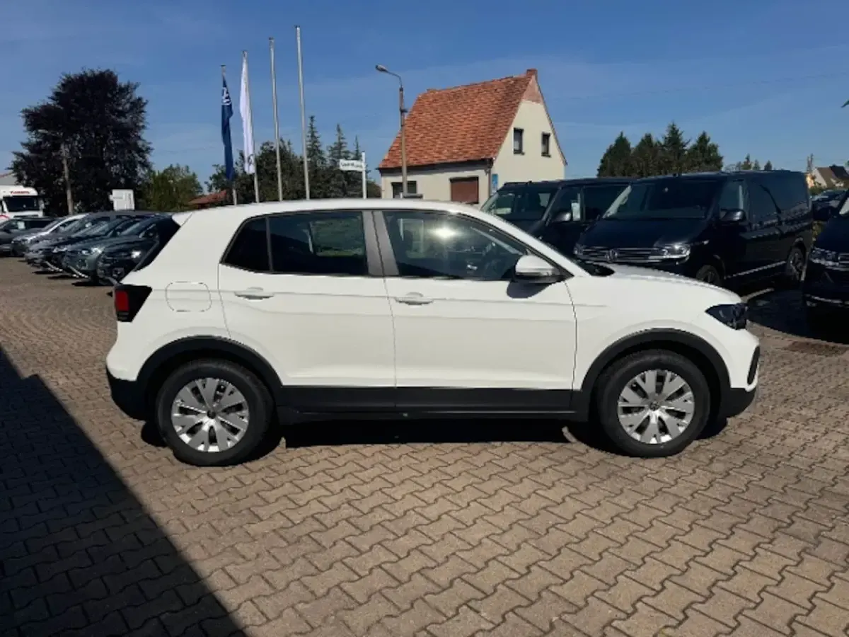 Gebraucht VW T-Cross Basis 95 PS (69 kW) 2024 Weiß SUV