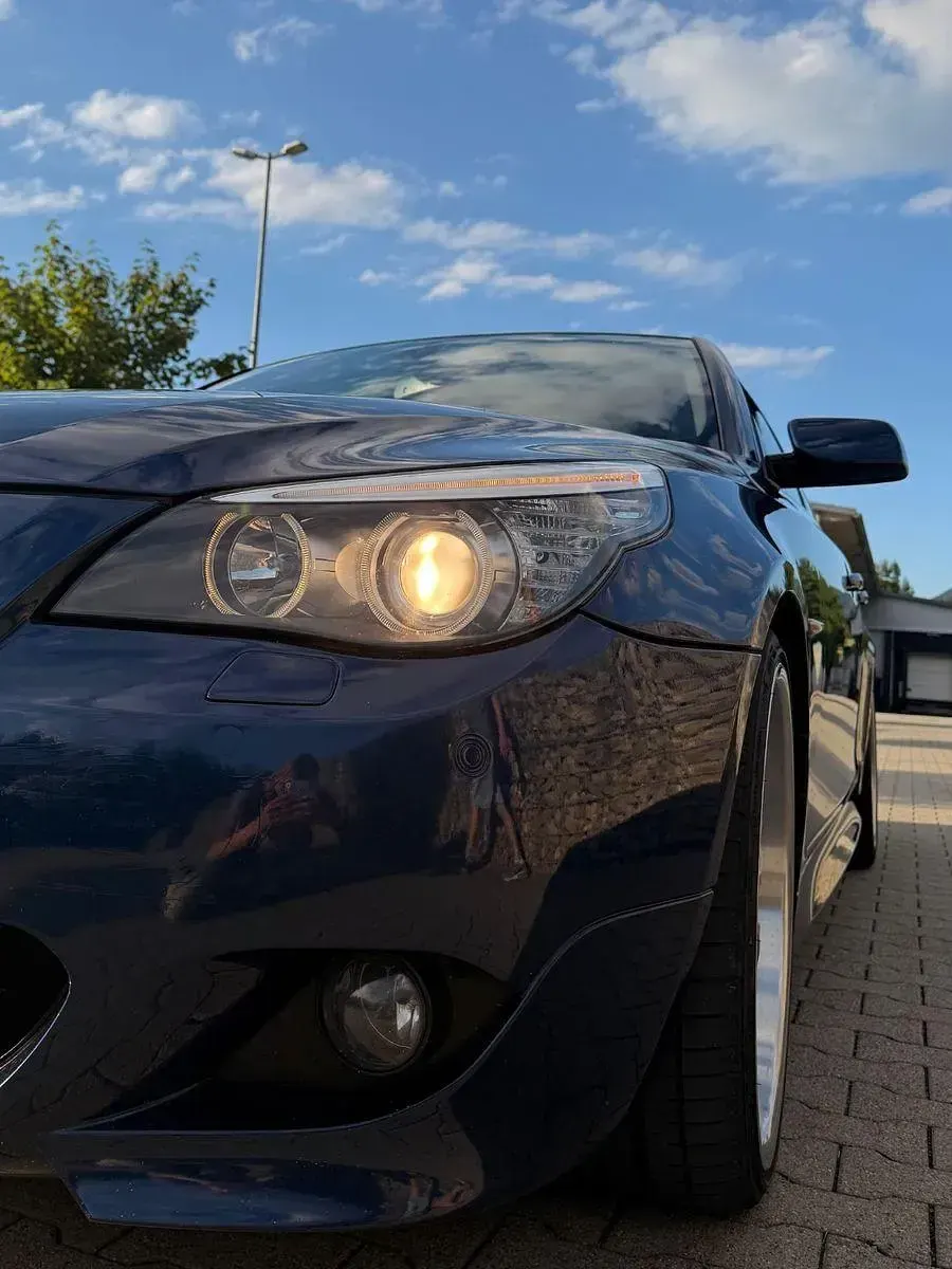 Gebraucht BMW 525 M Sport 197 PS (144 kW) 2008 Blau Limousine