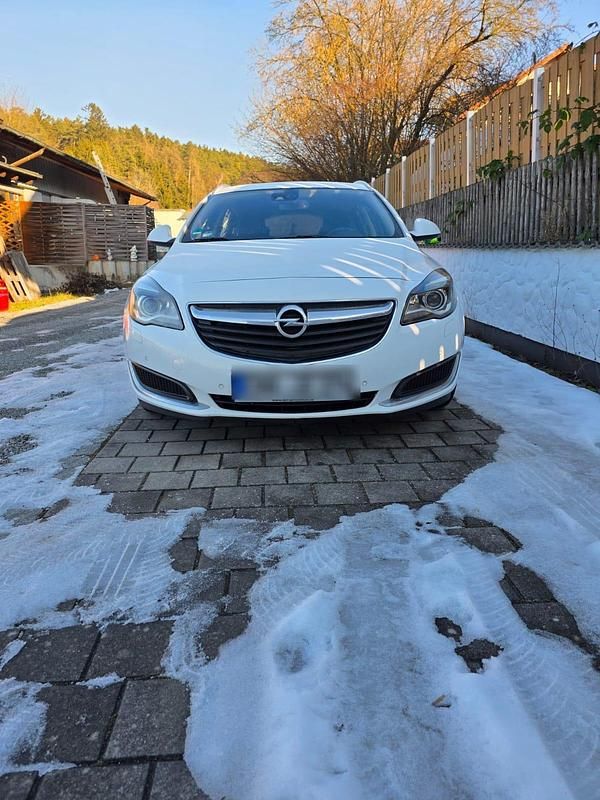Gebraucht Opel Insignia 170 PS (125 kW) 2016 Weiß Kombi
