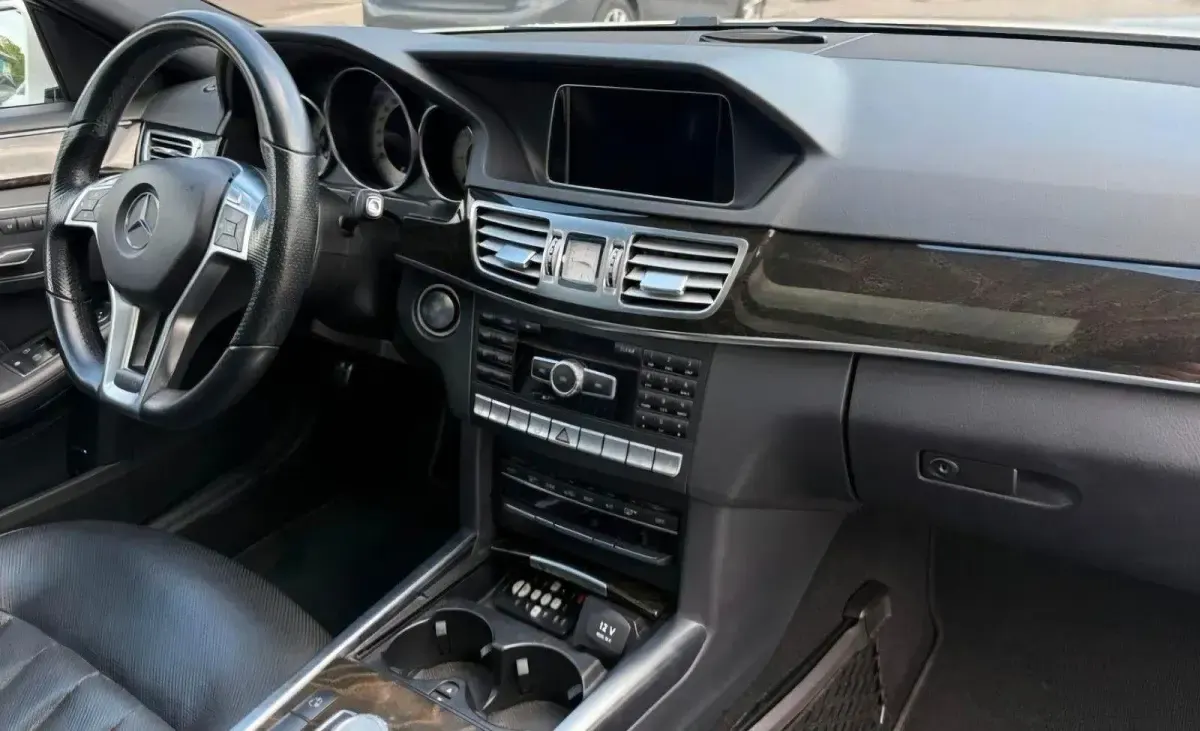 Gebraucht Mercedes E350 Avantgarde 252 PS (185 kW) 2014 Weiß Kombi