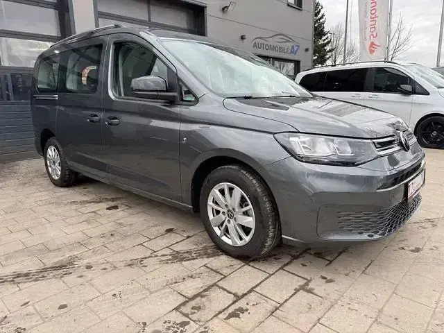 Usata VW Caddy Maxi Life 114 CV (83 kW) 2024 Grigio Monovolume