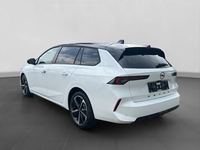 Neu Opel Astra 131 PS (96 kW) 2025 Arktis weiß Kombi