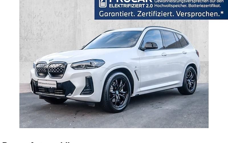 Gebraucht BMW iX3 Shadowline 210 kW (286 PS) 2023 Weiß SUV