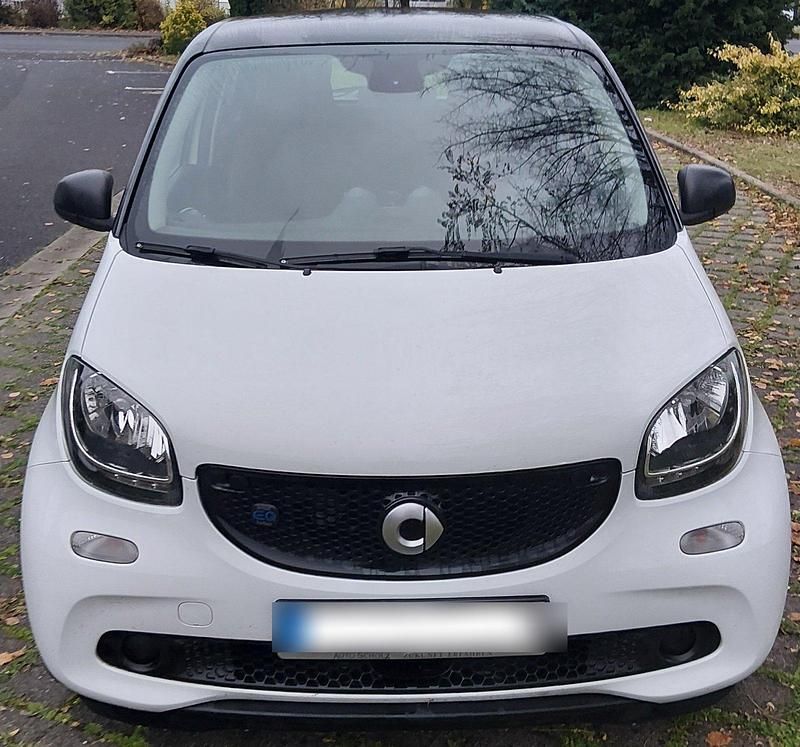 Weiß Gebraucht 2018 Smart ForFour Electric Drive Kleinwagen | 7.950 € (Fairer Preis) - Bild 1/4