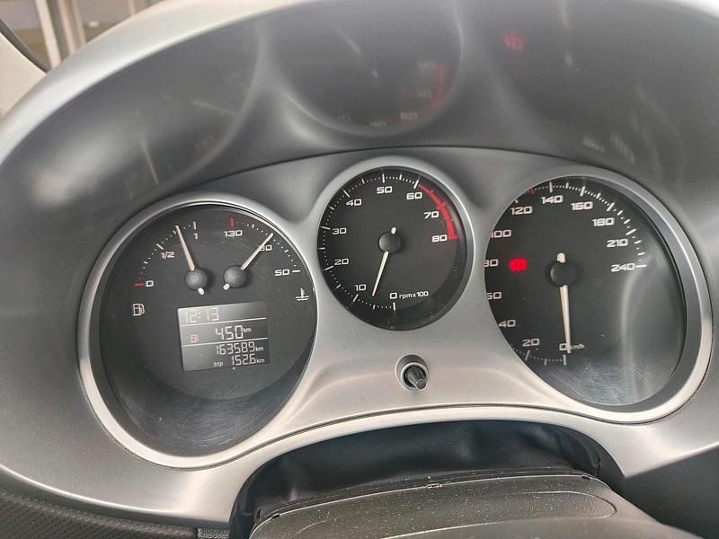 Gebraucht Seat Leon 125 PS (91 kW) 2010 Silber Kleinwagen