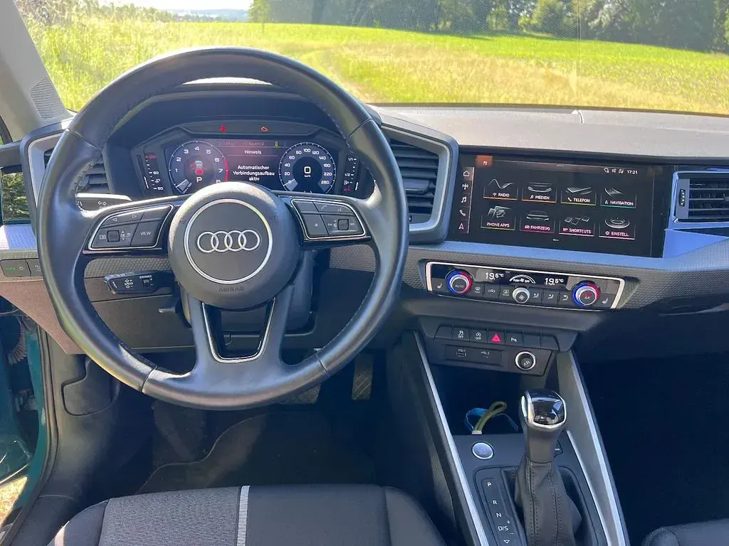 Gebraucht Audi A1 116 PS (85 kW) 2020 Grün SUV