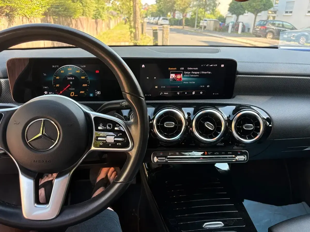 Gebraucht Mercedes CLA180 Progressive 136 PS (100 kW) 2021 Weiß Coupé