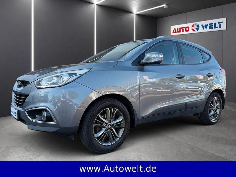 Grau Gebraucht 2015 Hyundai ix35 Style SUV | 9.490 € (Fairer Preis) - Bild 1/4