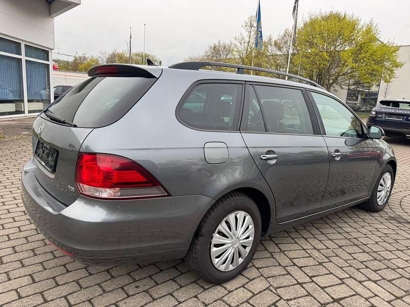Gebraucht VW Golf VI Match 105 PS (77 kW) 2013 Grau Kleinwagen