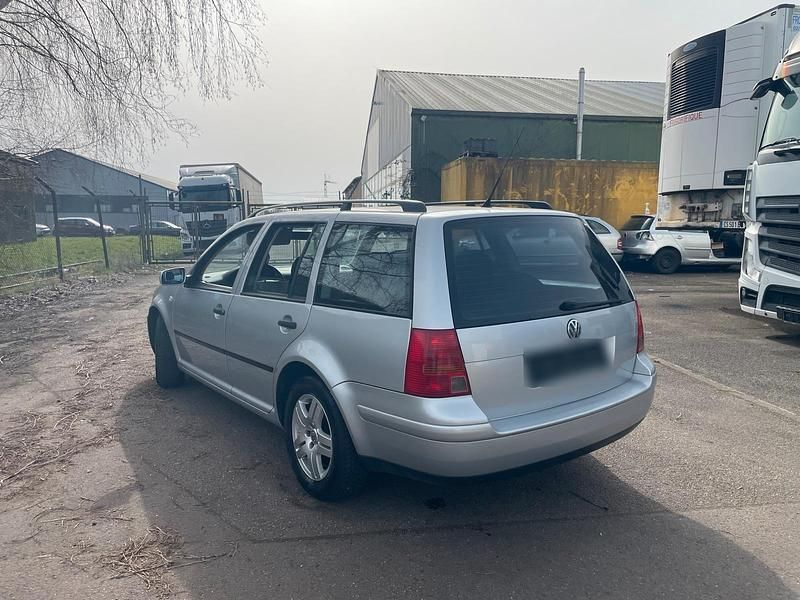 Gebraucht VW Golf IV 75 PS (55 kW) 2000 Silber Kombi