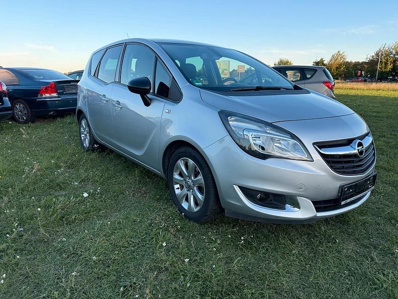 Gebraucht Opel Meriva 140 PS (102 kW) 2014 Silber Van / Kleinbus