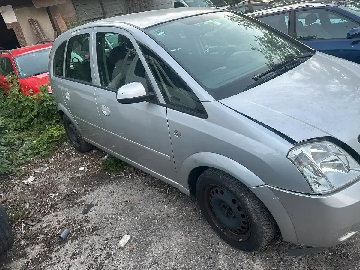 Gebraucht Opel Meriva 101 PS (74 kW) 2005 Silber Van / Kleinbus
