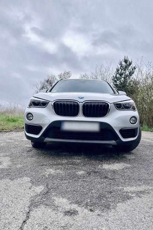 Gebraucht BMW X1 Advantage 136 PS (100 kW) 2016 Silber SUV