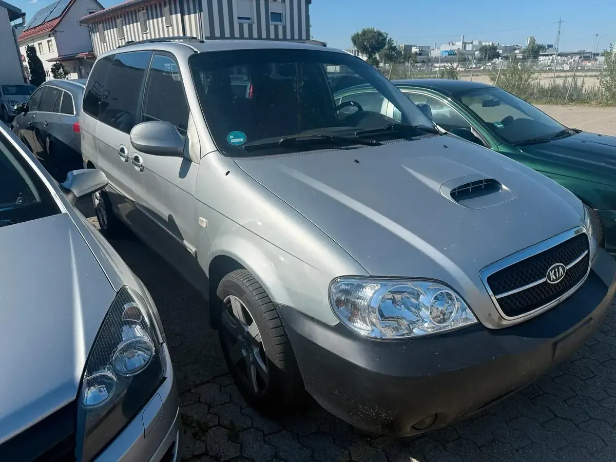 Gebraucht Kia Carnival 144 PS (105 kW) 2006 Grau Van / Kleinbus