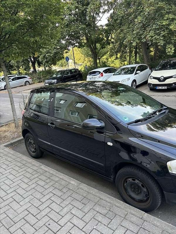 Usata VW Fox 55 CV (40 kW) 2005 Nero Utilitaria