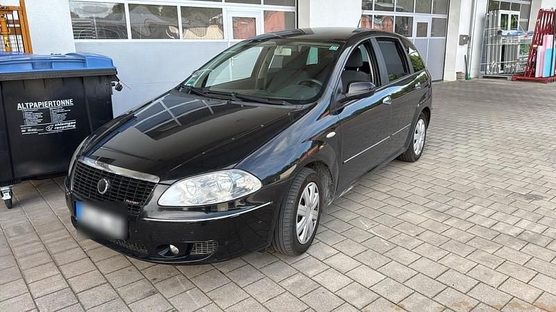Schwarz Gebraucht 2007 Fiat Croma Kombi | 800 € (Superpreis) - Bild 1/1