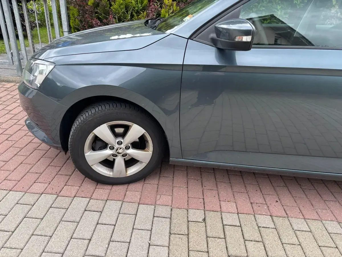 Gebraucht Skoda Fabia Ambition 75 PS (55 kW) 2017 Grau Kombi