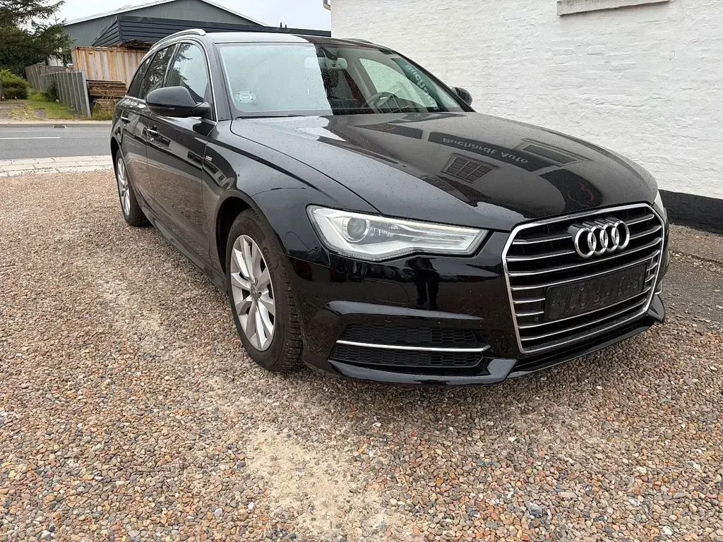 Gebraucht Audi A6 Sport 190 PS (139 kW) 2015 Schwarz Limousine