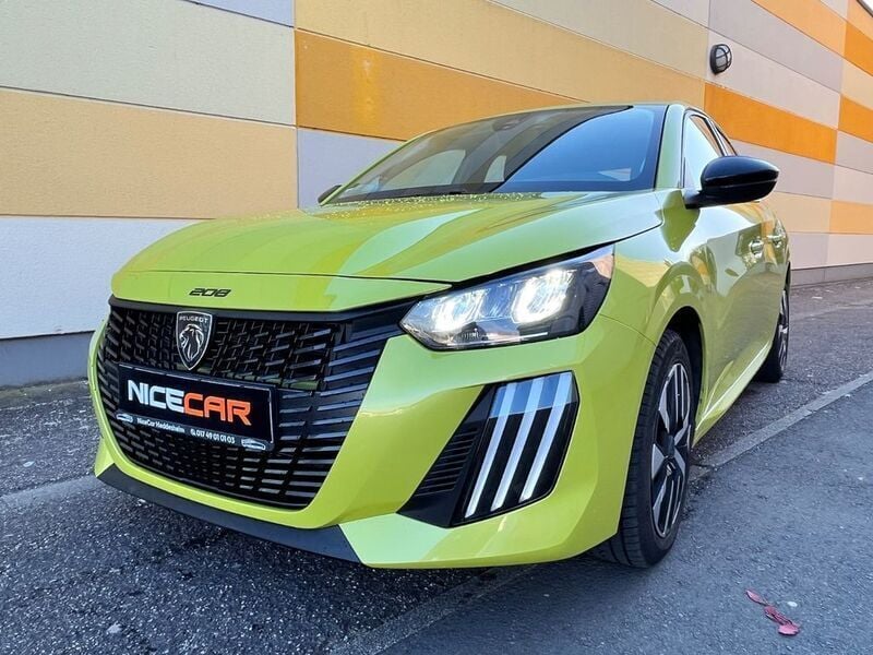 Gelb Gebraucht 2024 Peugeot 208 Active Kleinwagen | 16.900 € - Bild 1/4