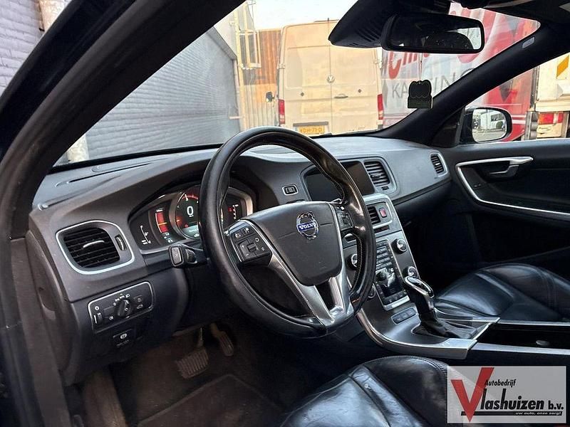 Gebraucht Volvo V60 Summum 286 PS (210 kW) 2013 Schwarz Kombi